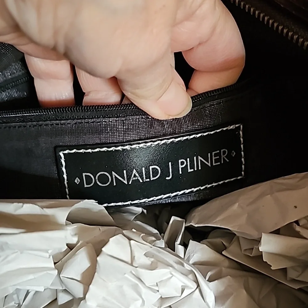 Donald Pliner copper colored leather bag - Picture 7 of 13